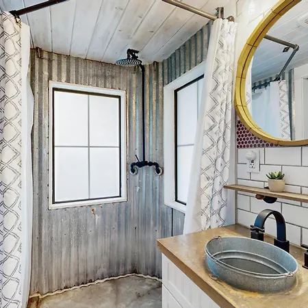 Chimney Rock Tiny Home